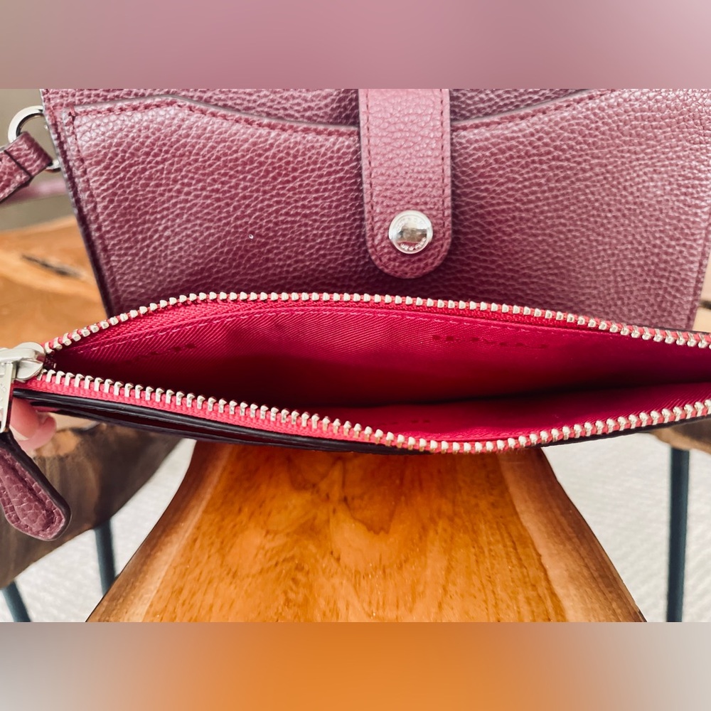 Coach RARE Plum/Fuchsia Leather Crossbody Bag - Picture 10 of 15